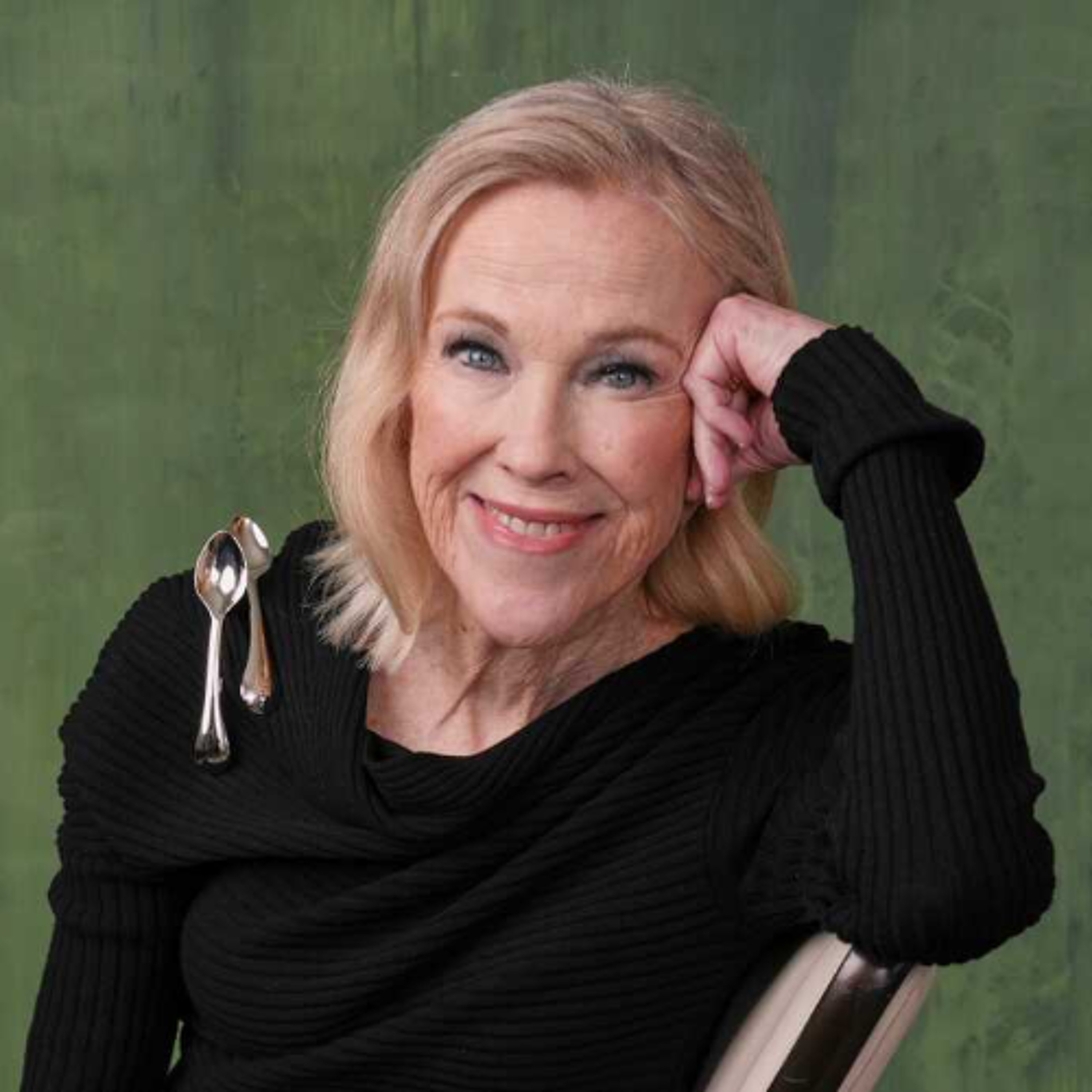 Episode 1065: A Tribute to Catherine OHara episode artwork