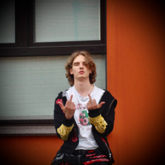 Nebesa 2 / #outtahere (prod minzo / saintracks + slimemaco)
