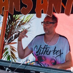 Red D @ Thé Dansant Pink (Klub Melk)