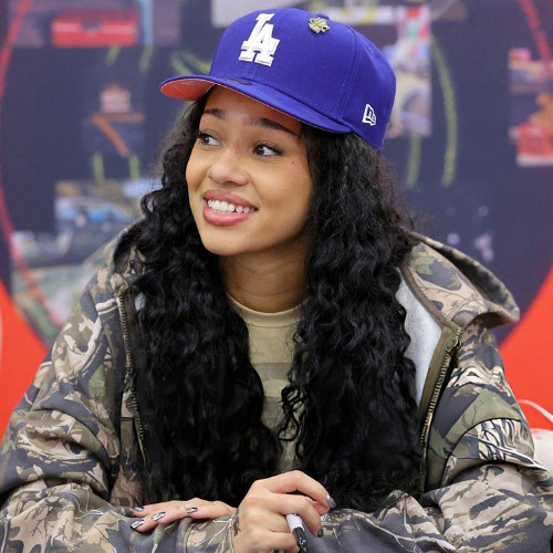 Crushing On Lenae (Prod. 1949 Beats)