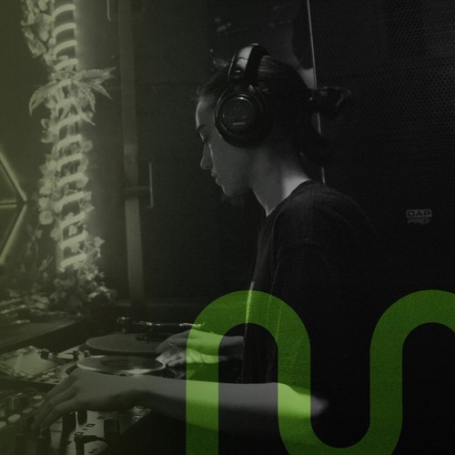 Minimal/ Deep Tech Mix