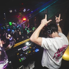 Darkness Warm-Up - Tomorrowland Brasil 2025 Pre-Party Set @ BUZZIN' by M4RI