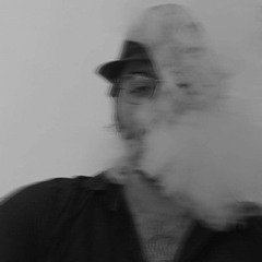 ضائعاً يبحث الإنسان, عن الصوت الذي كان صوته.