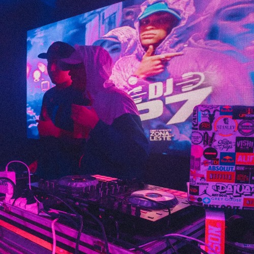 MC LEKÃO X DJ P7 - ELA CAPRICHA CA BCT