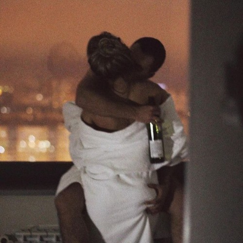 odunsi & raye - tipsy