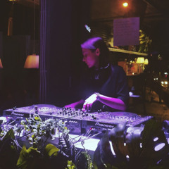 doessheshy_dj_set