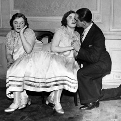 جیغ توت فرنگیان خوابانده در شکر 19.9 هرتز است