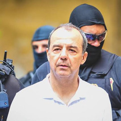 LIBERDADE JA - MC LEON E MC TIKINHO