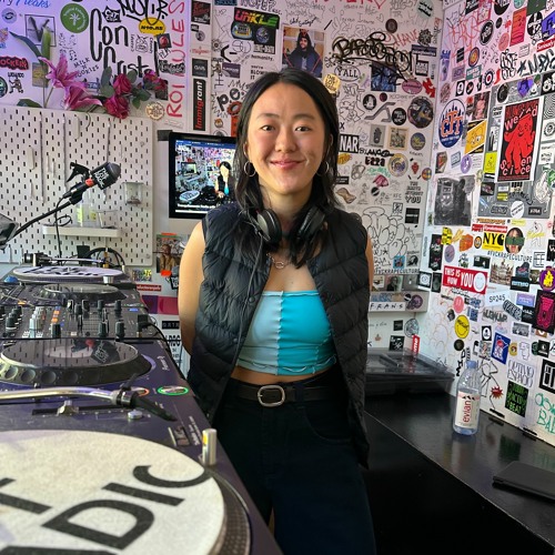 Tranquilamente Radio With Yibing @ The Lot Radio 10 - 29 - 2022
