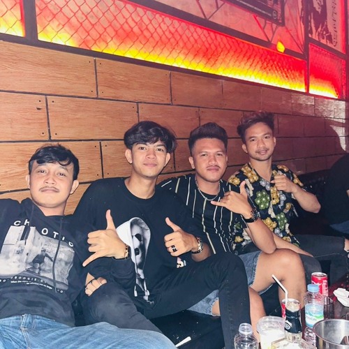 REMIX FUNKOT 2023 - MENGAPA MASIH DISINI vs HATI SIAPA TAK LUKA • SPECIAL REQUEST BY (Cahyo14)