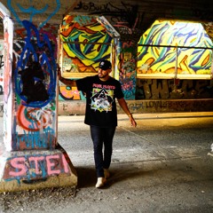 Tiene Fuego (Feat. Este)