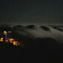 em cima de
