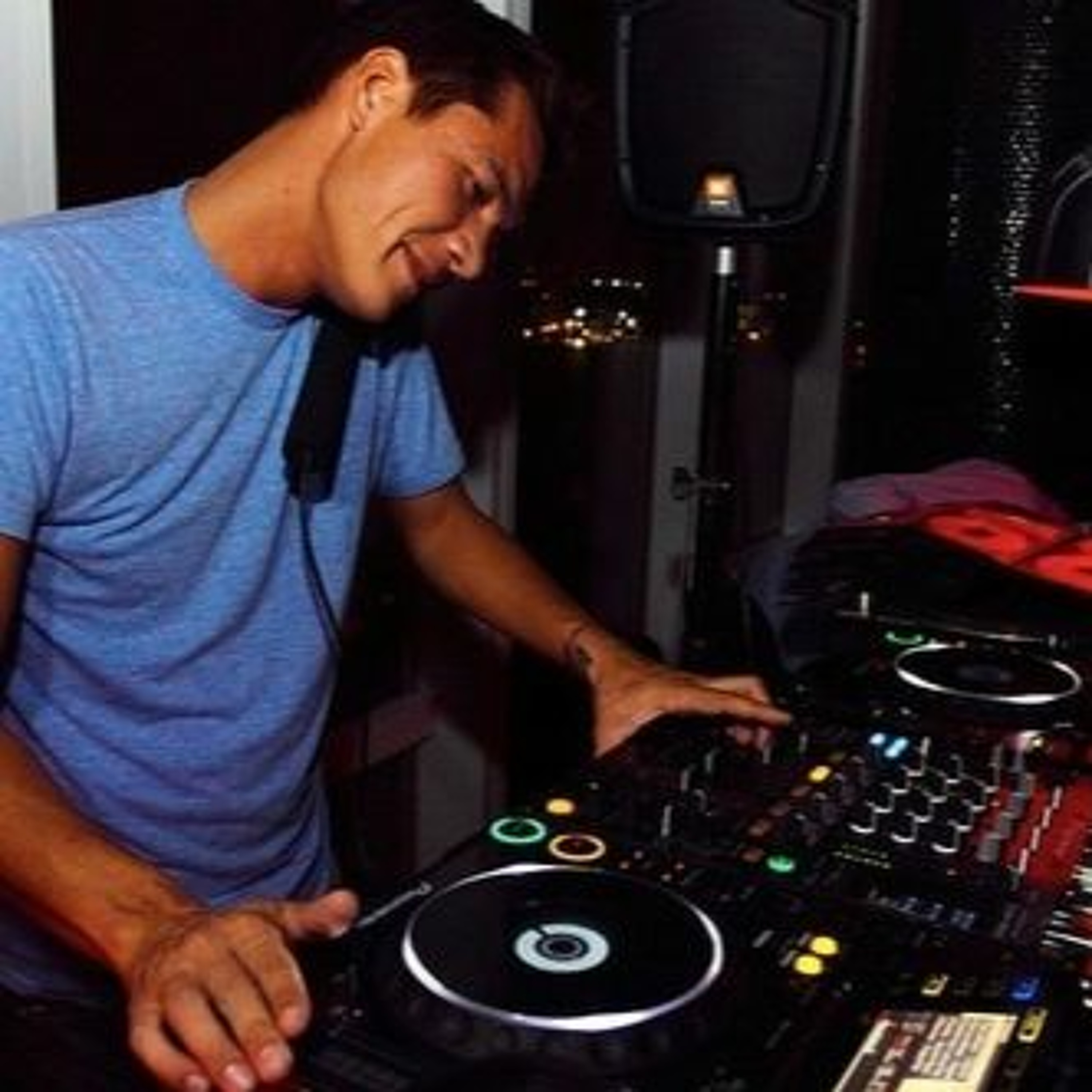 DJ M-TRAXXX