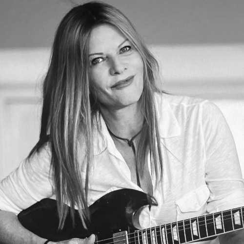 JODY Smells like trouble __ mixed and mastered  🙂