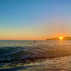 sunSET @ black sands