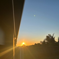 bodys movin side to side hard house