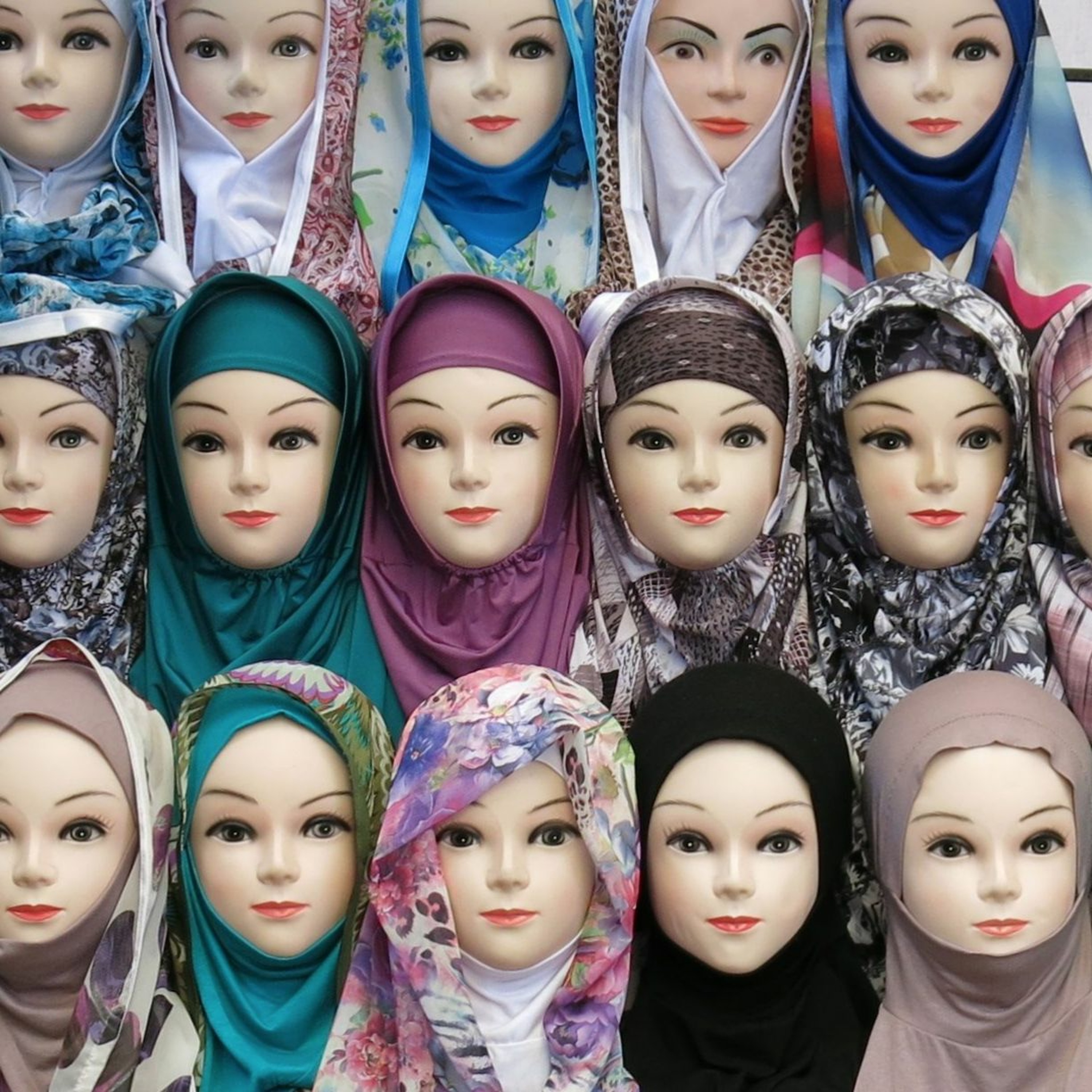Moral Future: Halal Businesses in Central Asia - Aisalkyn Botoeva (7.30.20) episode artwork