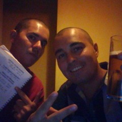 ADELANTE CON EL PUÑO EN EL AIRE. MP3