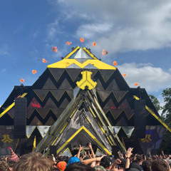 Akimbo - Voices in my head (Defqon.1 Tool)