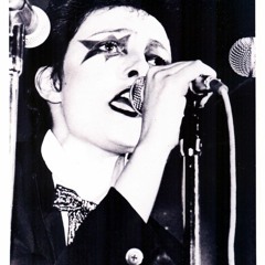 Siouxsie & The Banshees - Christine (Kiss the Moon Edit vs. Desna vs. Frl. 3ux)