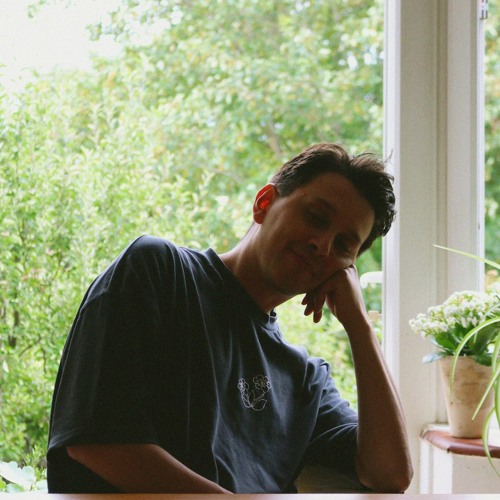 Villella: The 'Shine A Light On' Mix