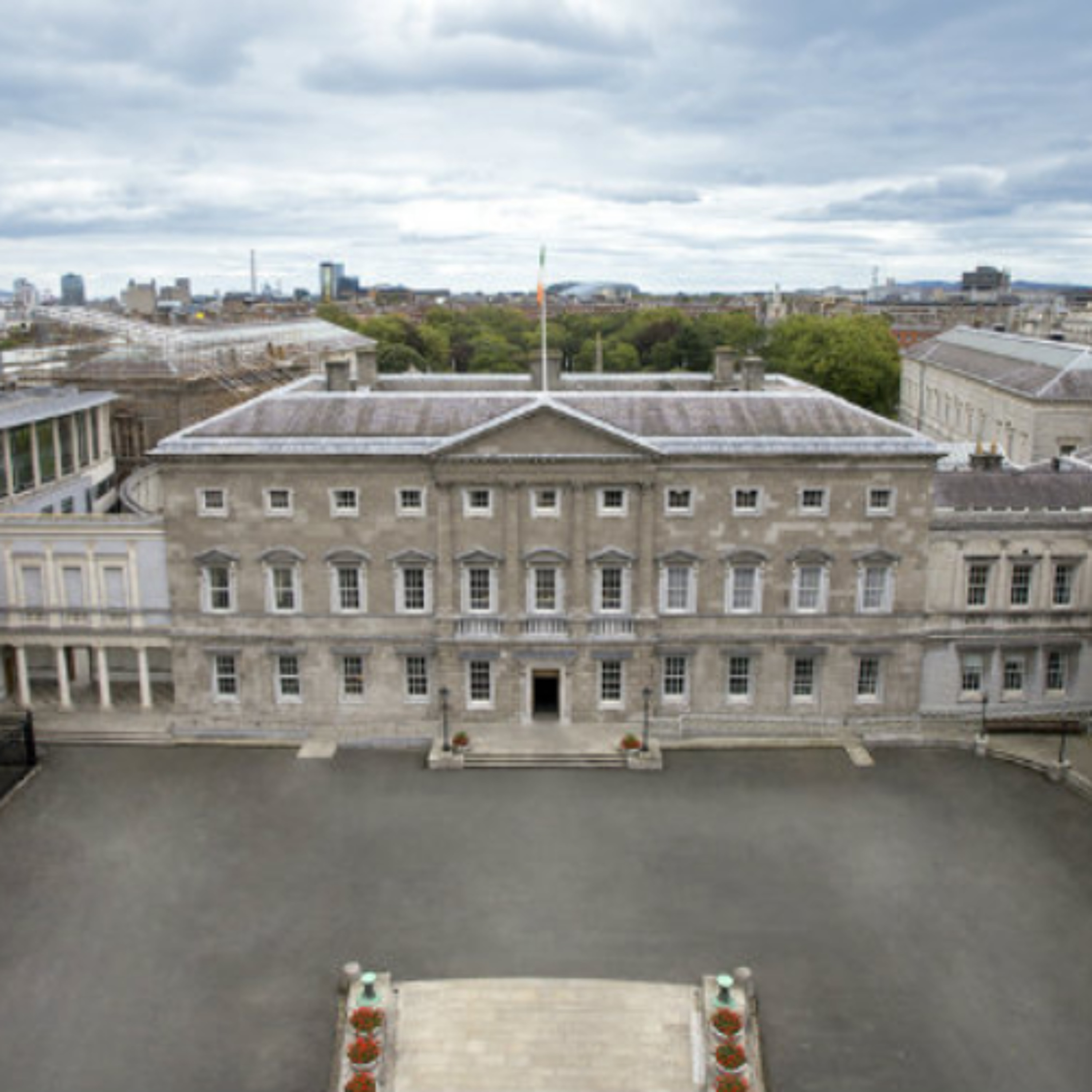 Former Clare TDs Expect Govt To Last Full Term But Say Budget Will Be Challenging