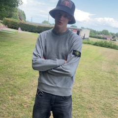 The flat ain’t quiet - Joe when he’s geeked