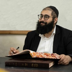 Rabbi Kaufmann - Teaches Tanya