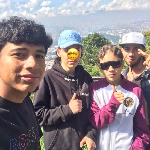 Stream Set para mis amigos 🕺🏻😵💫🔥 by Kevin rueda dj | Listen online for ...