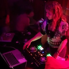 DJ CopinesCopains qu'on adore!