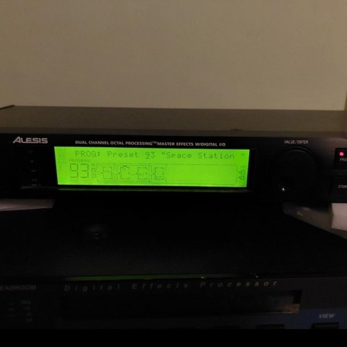 Alesis Quadraverb 2 experimental testing(live playing Alesis A6 Andromeda)