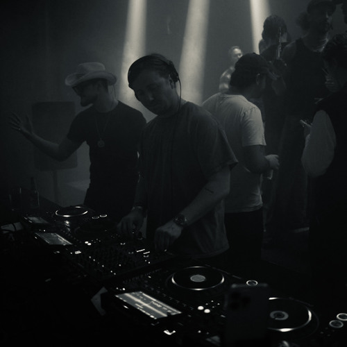 Live recording, closing for Röyksopp @ Hamburger Börs