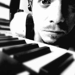 Cloudyinside - Davide Ferrario piano play