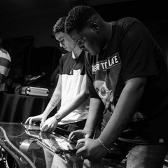 ELA VAI TREPANDO EM MIAMI ( DJS JR DO MD & LAFON ) TAMBORZIN DA SACANAGEM