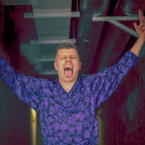 celletti live at klangheimlich: residents home alone