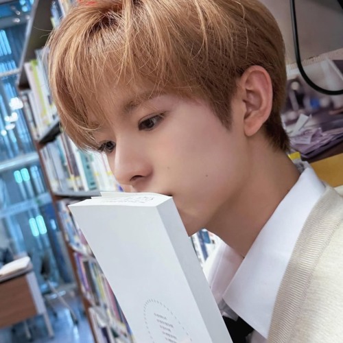 유우시(YUSHI) - 책방오빠 문학소녀