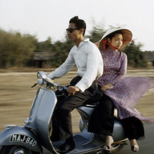 Đêm Nay Ai Đưa Em Về - Hồng Nhung