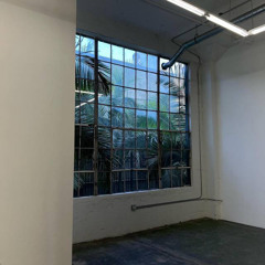 لابسٍ لي عباة الوّد مقلوبة