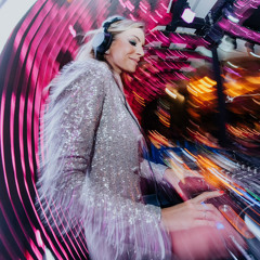 Finesse - Luiza Bernardi (April 2023)