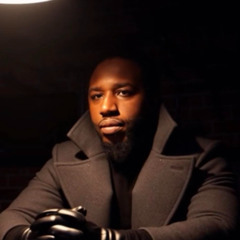 pusher-woman ( Red light, Green Light)