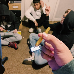 smoking gold Ft idknotsure x yungshxdow x skxters (Prod Jupiter)