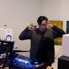 LIVING ROOM 👑🍍 SESSIONS 006 — Electro-Hype Dance (NYE Edition)