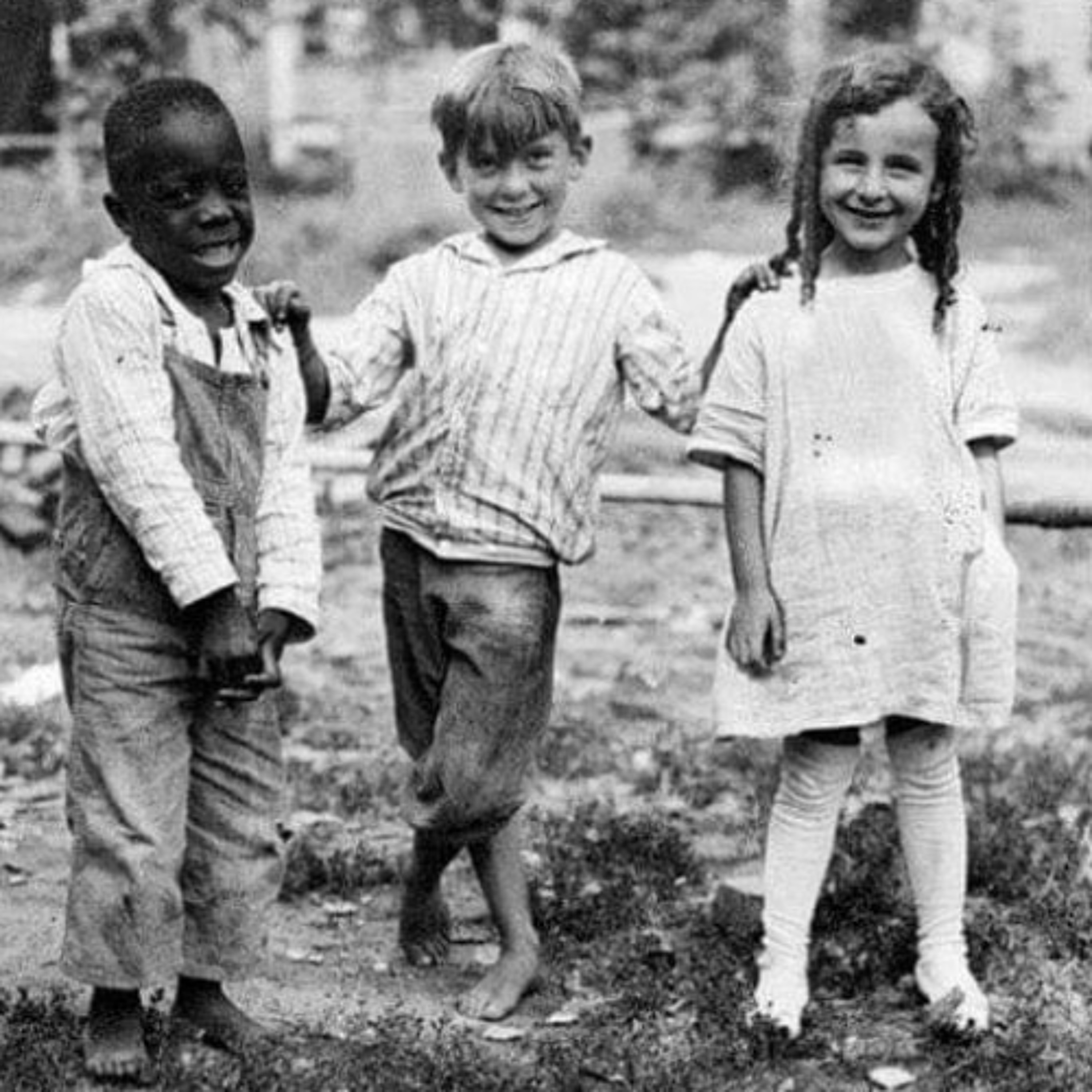 LA RADIO RADIEUSE EST TOUTE SOURIRE