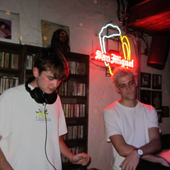 Bar 45 - Kendrick Clamart x Leche