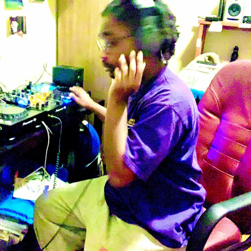 live and direct from my room!