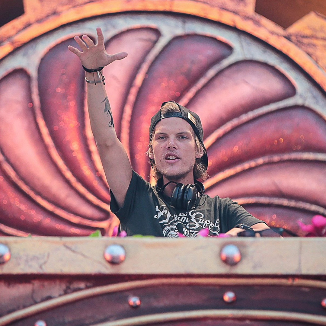 Stream Avicii - Live @ Tomorrowland 2014 Set by brendan haubert