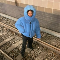 Pass auf wen du liebst (prod Olekk) ft. Lana del Rey