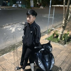 rót mật vào tai