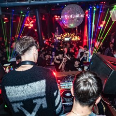 NYC Thanksgiving Eve Recap @ The Palace
