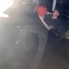 beer, perhaps a pint